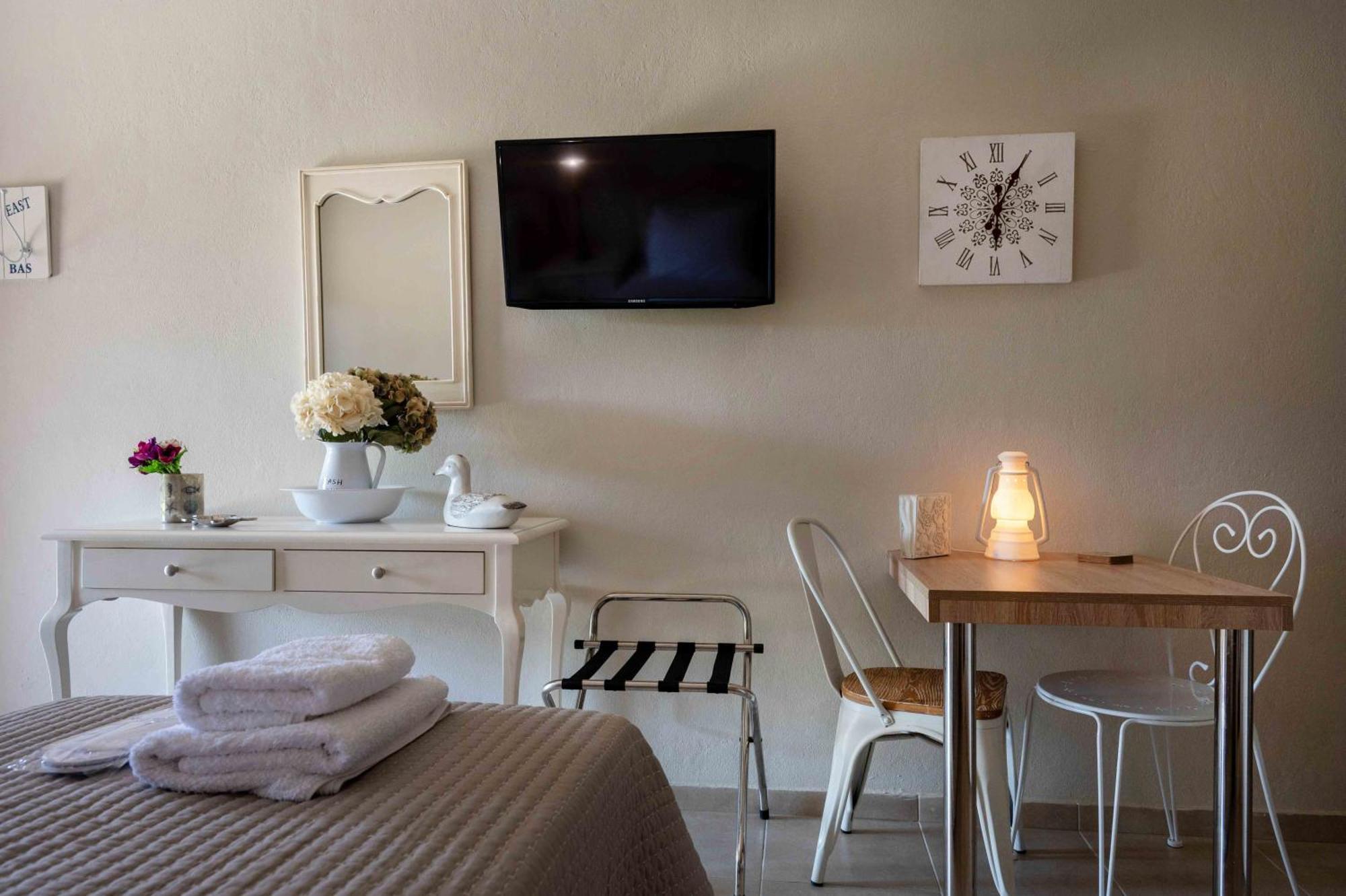 Melograno Apartments And Studios Kala Nera Exteriér fotografie